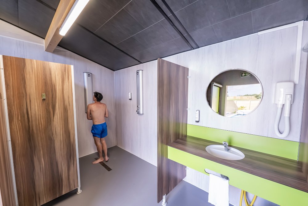 Aire camping-car � Arbigny (01190) - Photo 7